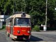 Чоловік у Києві залишився без пальців, потрапивши під трамвай (фото, 16+)