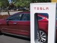 Ілон Маск оголосив про початок виробництва дешевого електромобіля Tesla