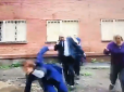 Карма? Мер міста в Росії впала в калюжу в прямому ефірі (відео)