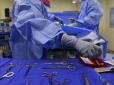 Українські лікарі вперше імплантували пацієнту штучне міні-серце (відео)