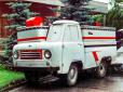 Кермо ставили ззаду автомобіля: У мережі з'явилися фото унікального УАЗика радянських часів