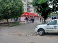Невідомі в Харкові в черговий раз підірвали банкомат і втекли (фото, відео)