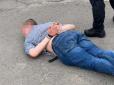 Оце так поворот: Київського поліціянта з пістолетом Януковича спіймали на збуті наркотиків (фото)