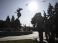 У присутності представників всіх релігійних конфесій столиці: Кличко відкрив у Києві фонтан з фігурою Архистратига Михаїла (фото, відео)