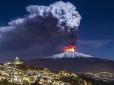 Моторошна краса: В Італії почалося потужне виверження вулкану Етна (фото, відео)