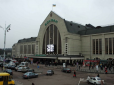 Більше не вокзал: У Києві оригінально відзначили 1 квітня (фото)