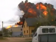 Вибух був дуже страшний, валив чорний дим: Момент падіння літака в Білорусі потрапив на відео