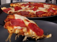 Смакота! Рецепт незвичайної піци для справжніх фанатів сиру, де макарони з сиром стануть основою
