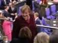 У Меркель закінчились повноваження канцлерки Німеччини. Залізну фрау попросили ще покерувати Німеччиною