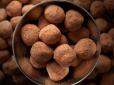 Справжнє блаженство для сладкоїжок: Рецепт смачних цукерок-трюфелів 