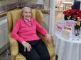 На перший погляд це просто: 101-річна любителька випивки та вечірок розкрила секрет довголіття