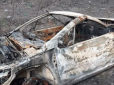 На Київщині окупанти розстріляли три авто із мирними жителями - транспорт згорів разом із людьми (фото)