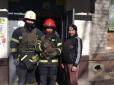 Два тижні провів під завалами: Харківські рятувальники витягли зі зруйнованої квартири живого кота (фото, відео)