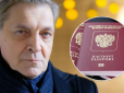 Як щури з корабля: Невзоров показав здоровенні черги росіян за закордонними паспортами