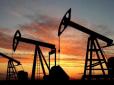 Санкції таки діють: Росія різко скоротила видобуток нафти, - Reuters