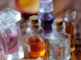 Вчені змогли відтворити 3200-річні парфуми завдяки стародавньому рецепту (фото)