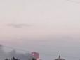 У небо піднявся великий стовп диму: У Бєлгородській області прогриміли вибухи на складі з боєприпасами