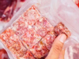 Чи можна повторно заморожувати м'ясо: Експертка пояснила головне правило