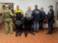 Зупинились тільки після пострілів: Прикордонники затримали двох 