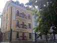 Російські окупанти під час нічної атаки пошкодили посольство Ватикану в Києві (фото)