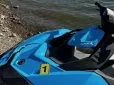 Транспортні пригоди трапляються не тільки на дорозі: На Хмельниччині гідроскутер врізався в туристичний корабель (фото)