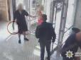 В Ужгороді відвідувач влаштував стрілянину у приміщенні 