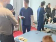 Інші співробітники теж були 
