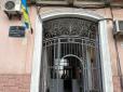 Погрожували розправою: У Чернівцях під час оголошення вироку обвинувачені зрадники обматюкали суддів і прокурора